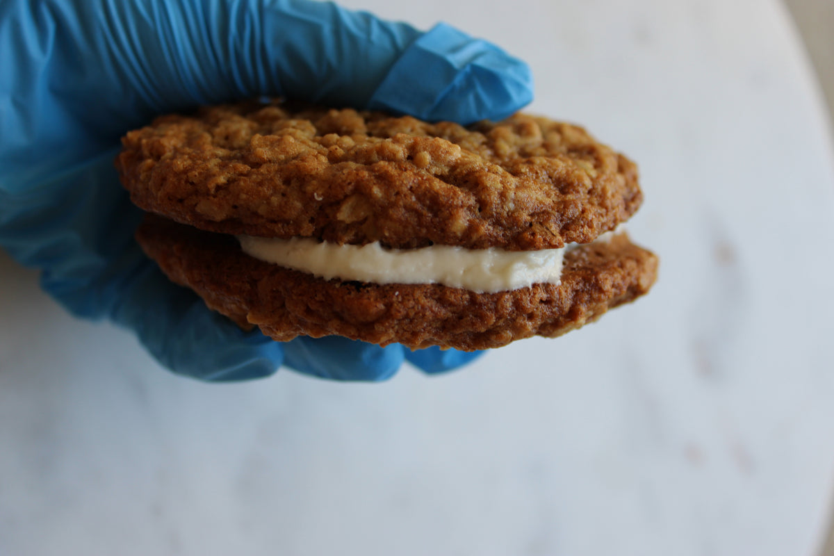 OATMEAL CREAM PIE